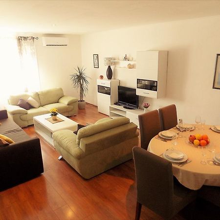נייביצה Apartment Anamarija מראה חיצוני תמונה