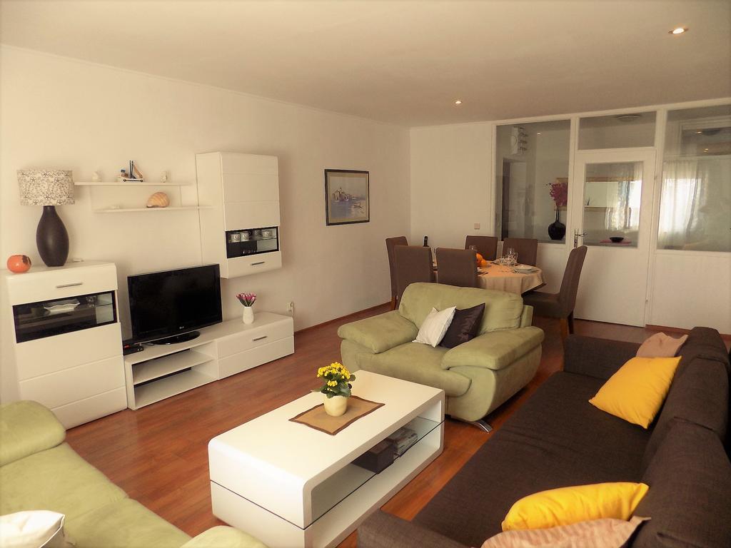 נייביצה Apartment Anamarija מראה חיצוני תמונה